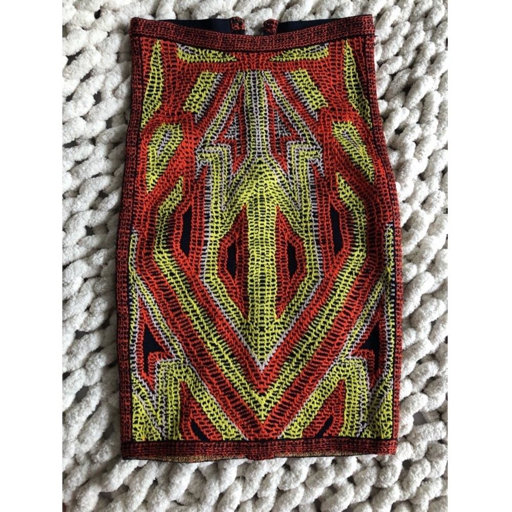 Stunning Herve Leger pencil skirt!
